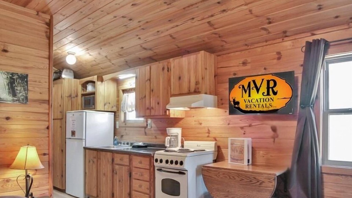 Knoxville House | Hilltop Hideaway 1 - Pet Friendly!