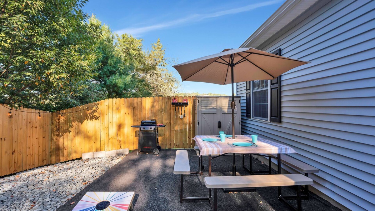 Honesdale House | Hilltop Hideaway - Charming 1-bedroom home w/pull-out in Honesdale, PA