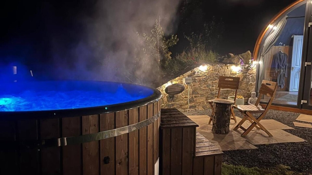 Silverbridge Cabin | Hilltop Hideaway (Secluded pod + Private hot tub)