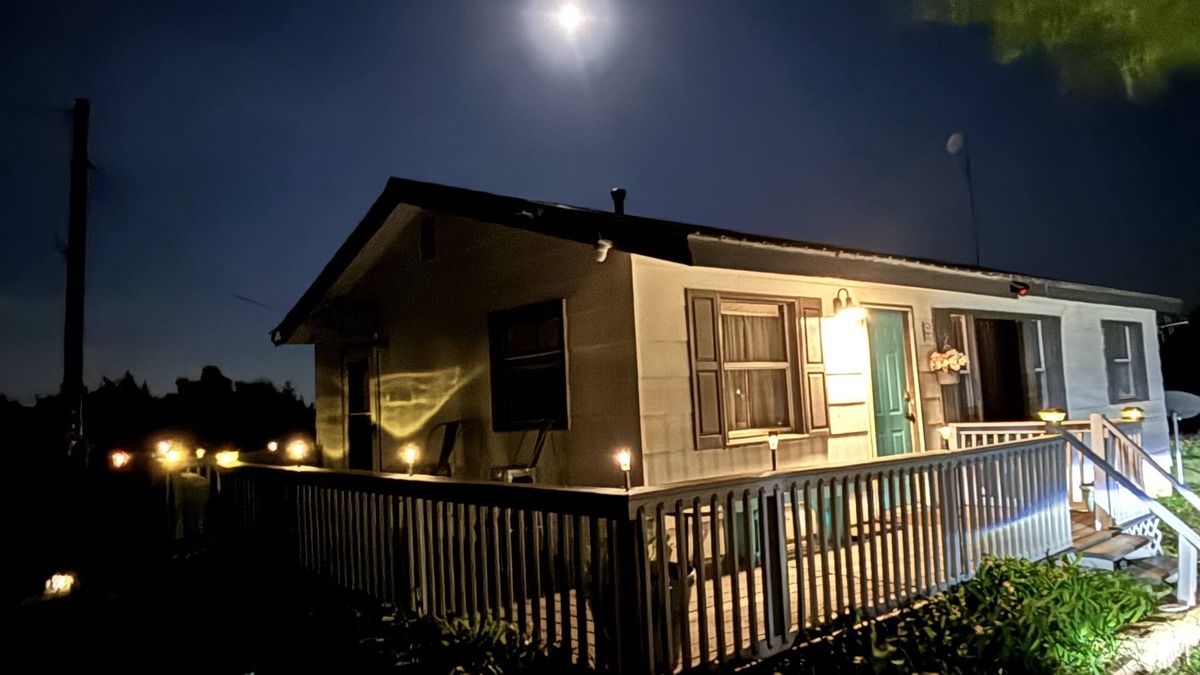 Payne County House | Hilltop Stargazer = OSU Stilly casino Golf sunsets & No dirt rds + a Big yard!