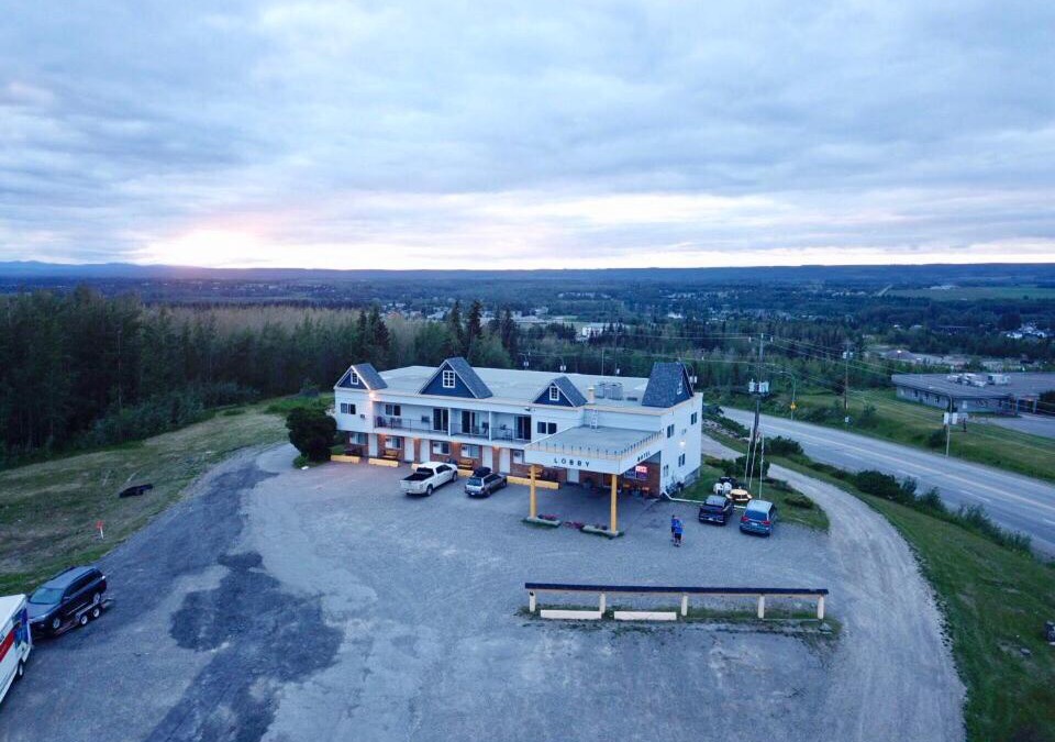 Vanderhoof Hotel | Hillview Motel