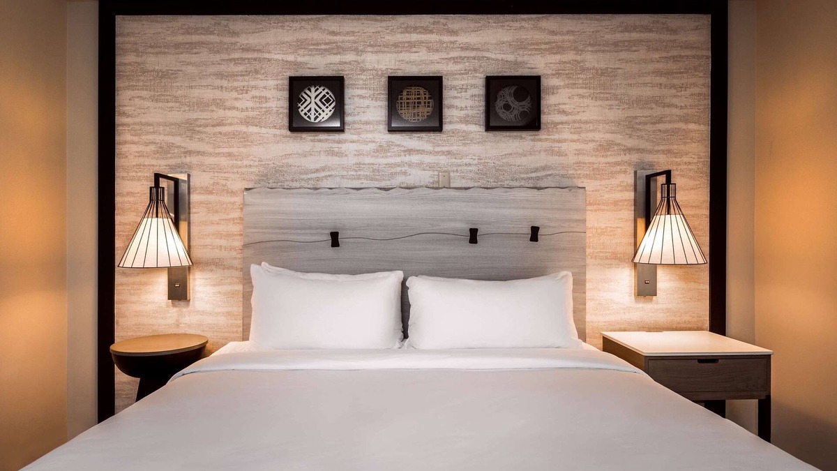 Appleton Hotel | Hilton Appleton Paper Valley