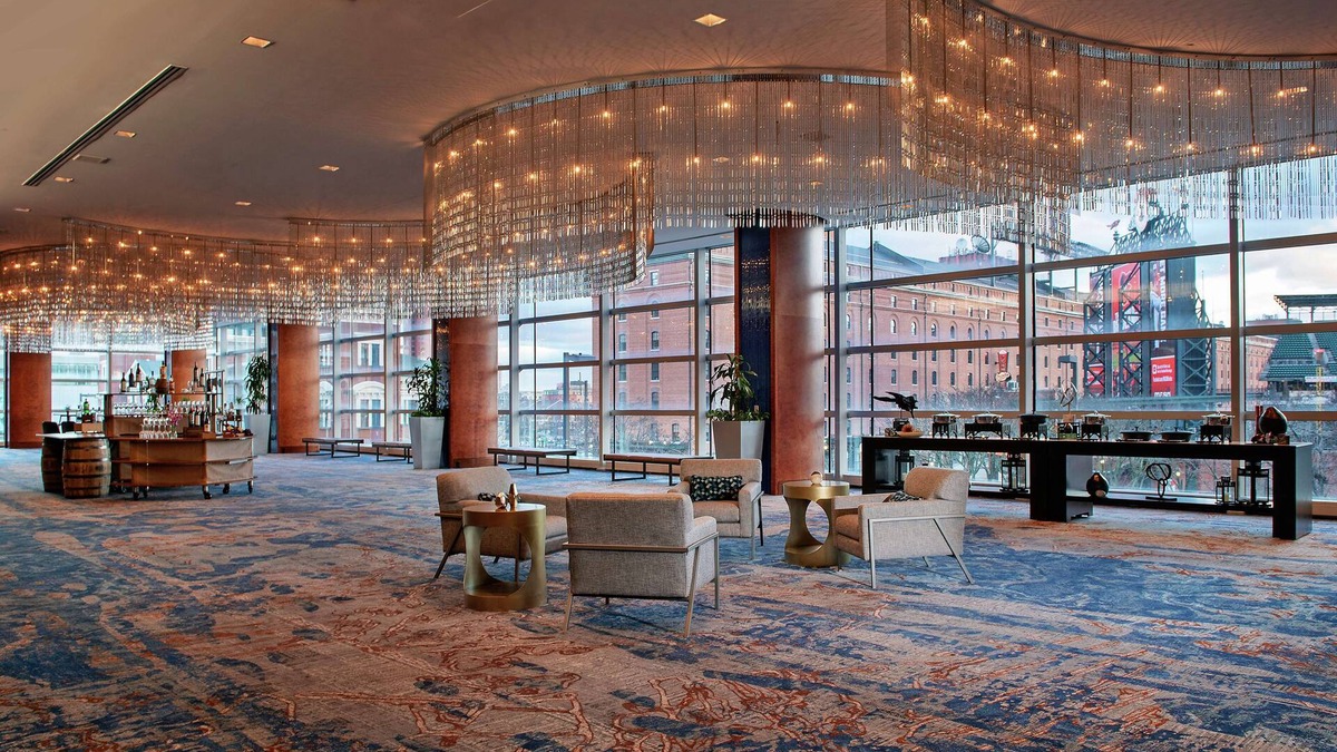 Downtown West Hotel | Hilton Baltimore Inner Harbor