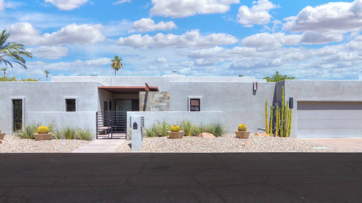 South Scottsdale Villa | Hilton Casitas - Private Residence w/Hotel Access - Private Pool & 2-Car Garage