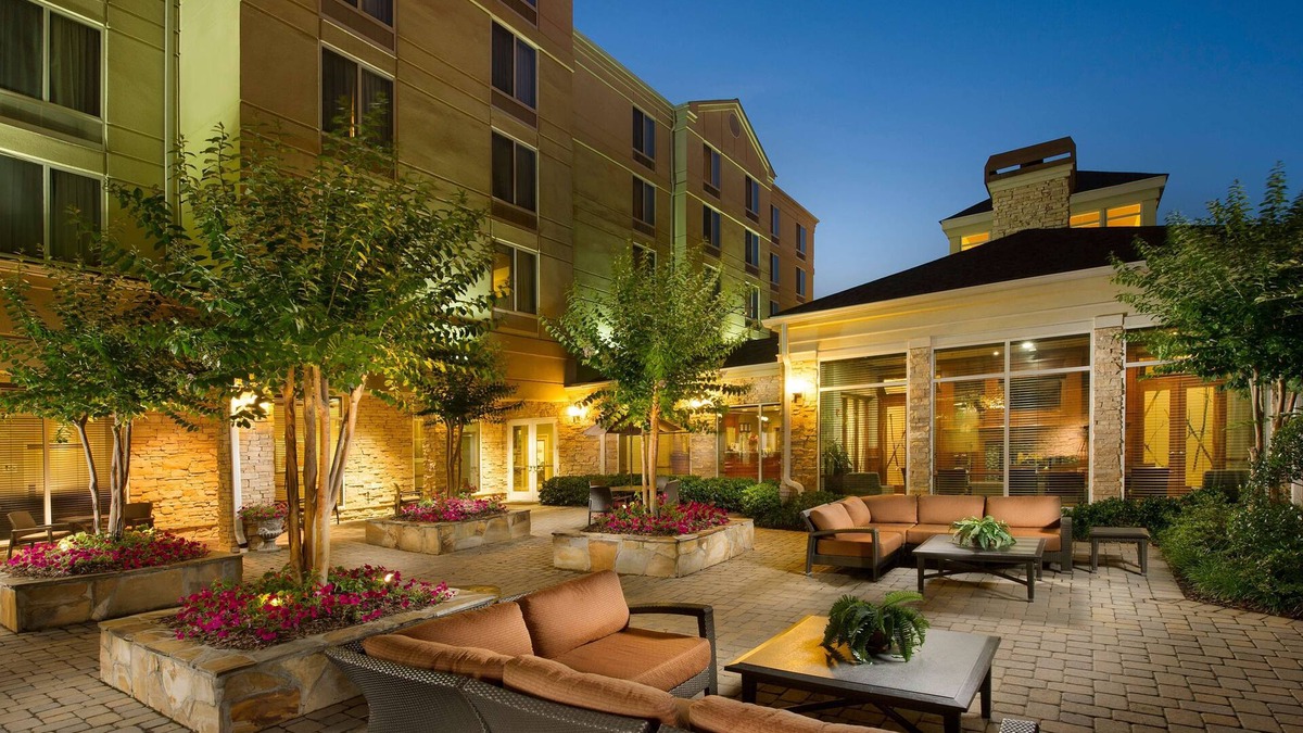Town Center Hotel | Hilton Garden Inn Atlanta NW/Kennesaw Town Center