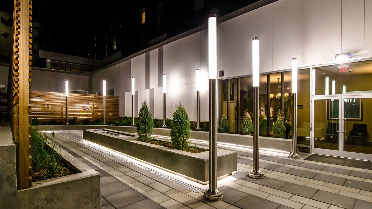 East Village Hotel | Hilton Garden Inn Calgary Downtown