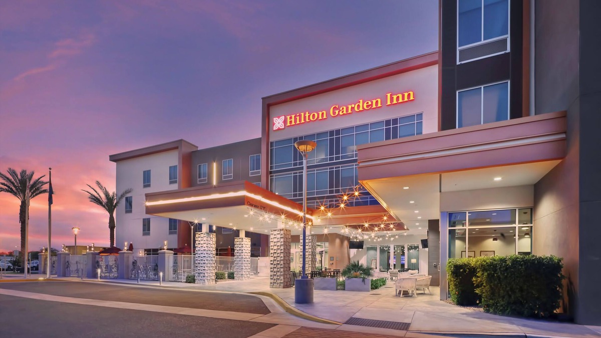 Downtown Hotel | Hilton Garden Inn Chandler Downtown