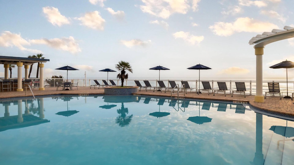 Ortona Park Hotel | Hilton Garden Inn Daytona Beach Oceanfront