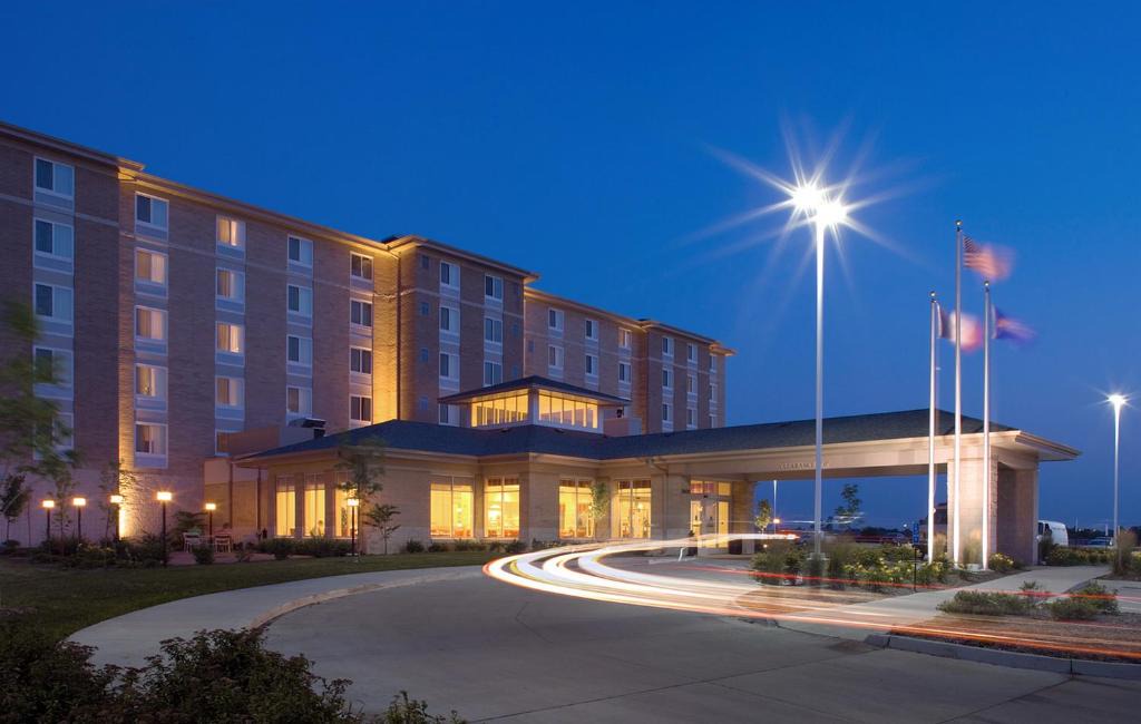 Johnston Hotel | Hilton Garden Inn Des Moines/Urbandale