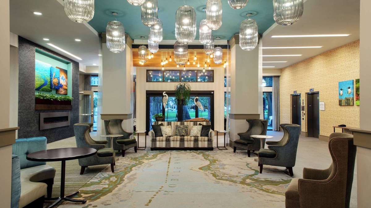 Central Business District Hotel | Hilton Garden Inn Mobile Downtown