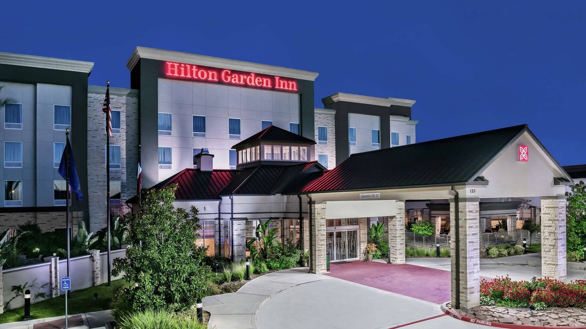 Victoria Hotel | Hilton Garden Inn Victoria
