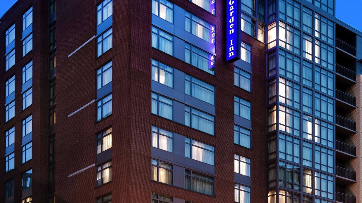 NoMa Hotel | Hilton Garden Inn Washington DC/U.S. Capitol