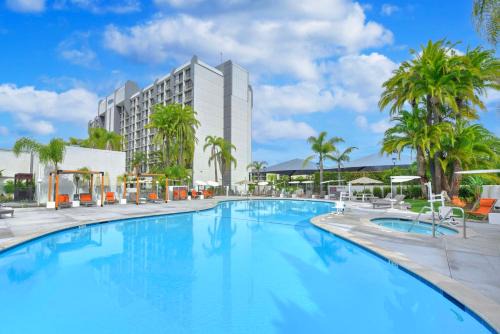 Airport Area Hotel | Hilton Irvine/Orange County Airport