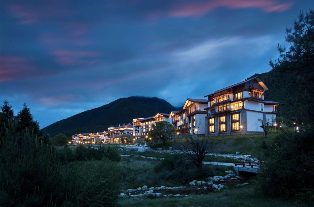 Mainling County Hotel | Hilton Linzhi Resort