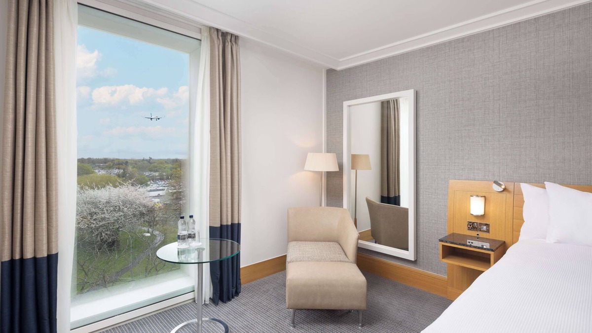 Gatwick Hotel | Hilton London Gatwick Airport