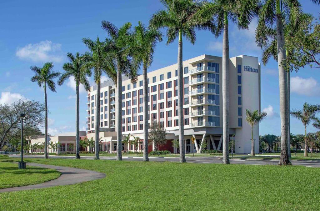 Ludlam Hotel | Hilton Miami Dadeland