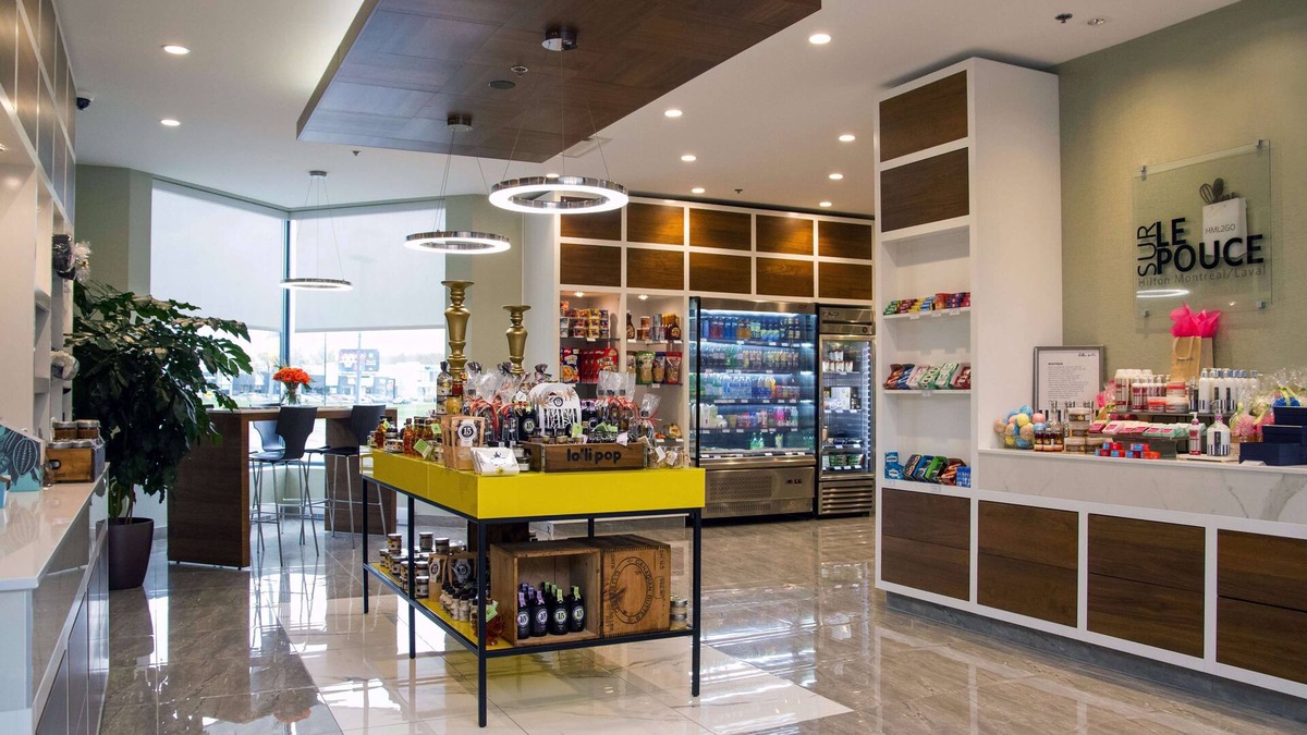 Laval Hotel | Hilton Montreal Laval