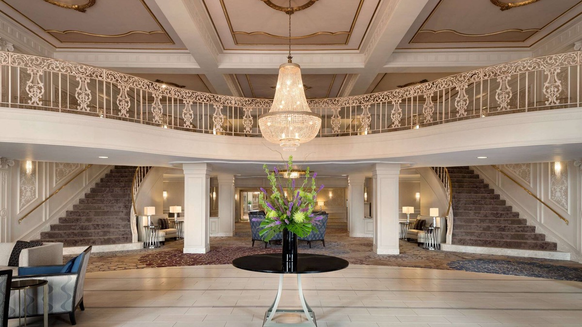 Frontenac Hotel | Hilton St. Louis Frontenac