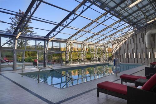 Mississauga Hotel | Hilton Toronto Airport Hotel & Suites