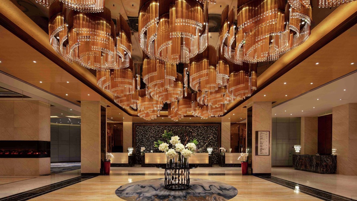 Huayuan Road Area Hotel | Hilton Zhengzhou