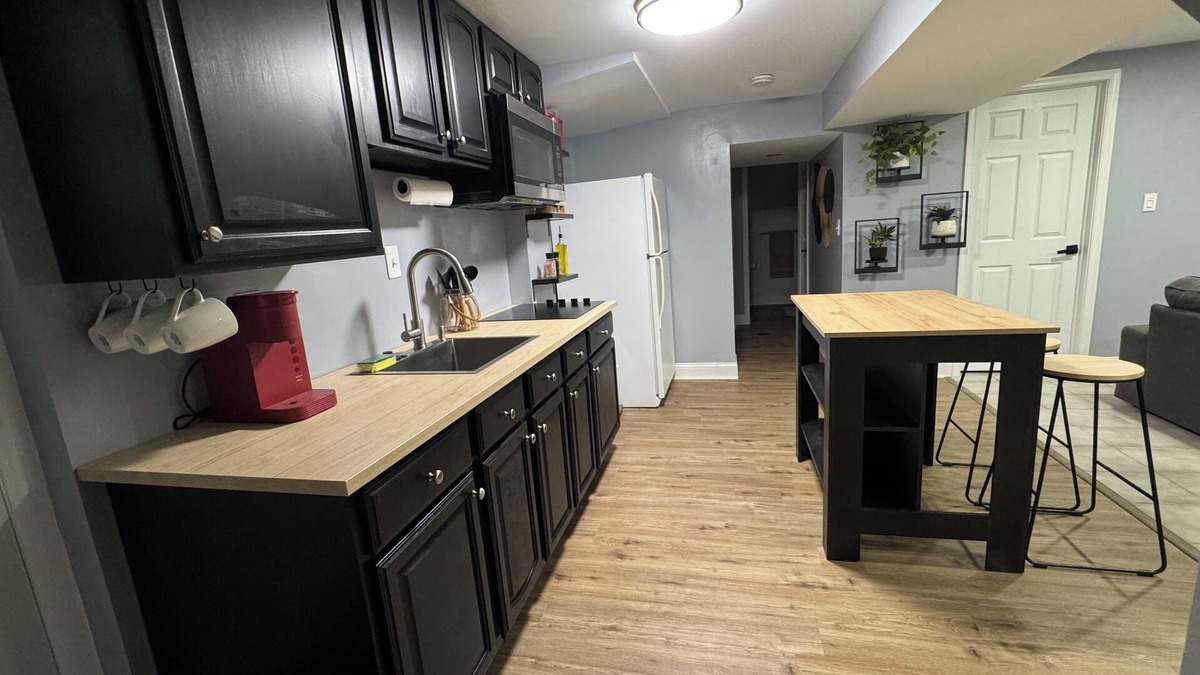 Suitland Apartment | Hinden Osais 5 mins from DC
