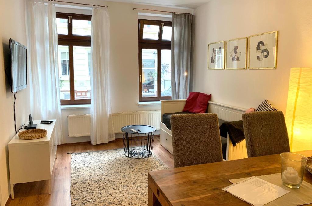 Lindenau Apartment | Hinterhaus Apartment No4