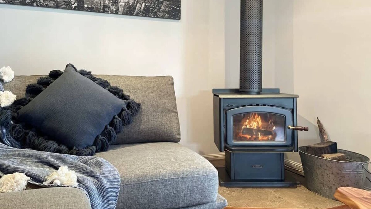 Ninderry House | Hinterland Tranquil Escape with Beautiful Views