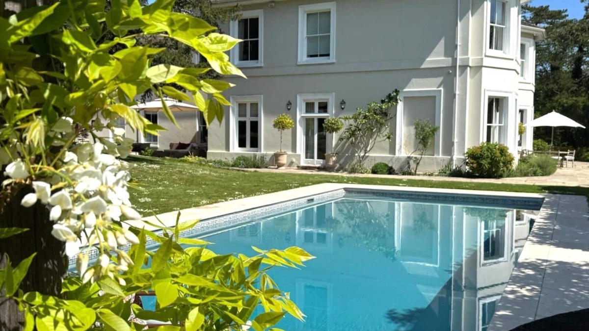 Kings Worthy Villa | Hinton House | Pool, Large Rooms + Garden