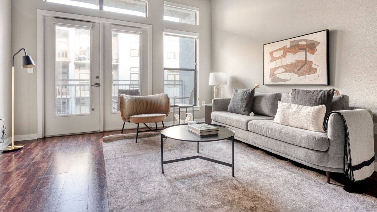 Barton Heights Apartment | Hip Barton Springs 1BR w/ W/D, Gym & Pool, nr Town Lake, by Blueground