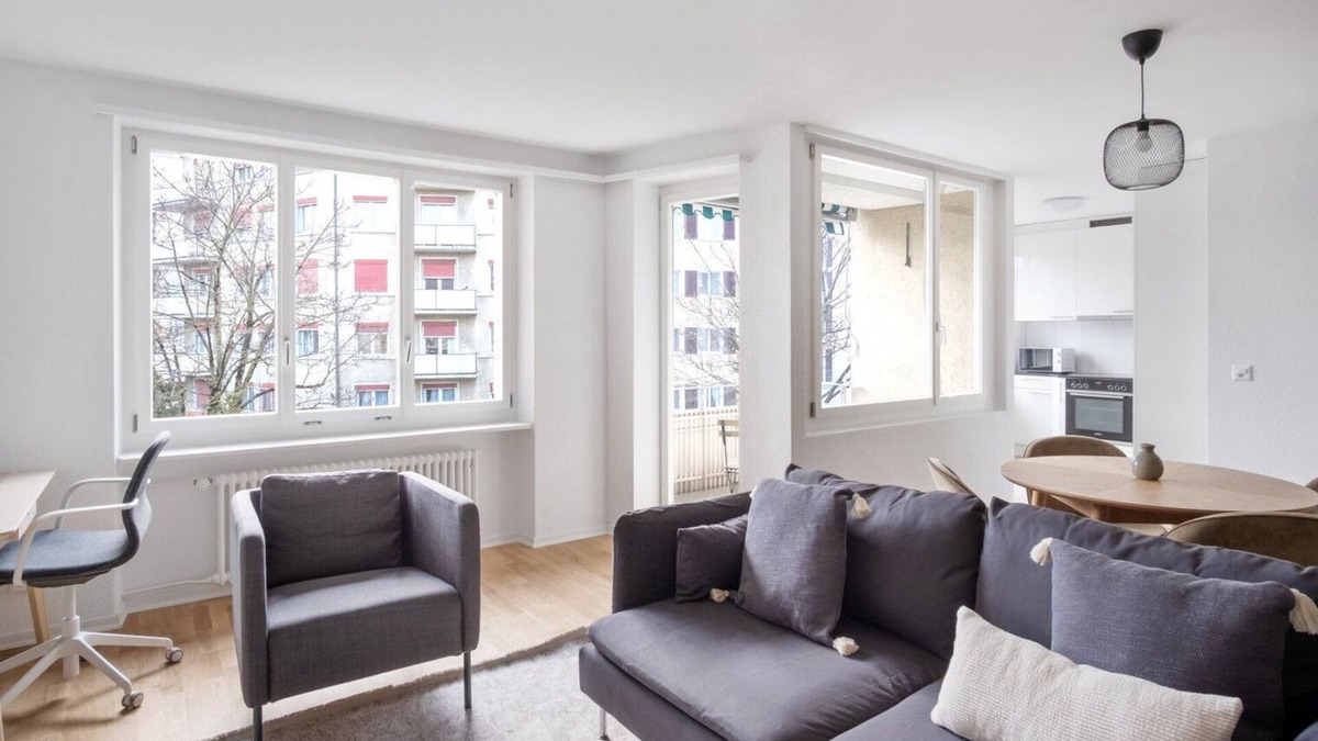 Oerlikon Apartment | Hip Oerlikon 3.5 Room w/Balcony, 1min to Train Station, by Blueground