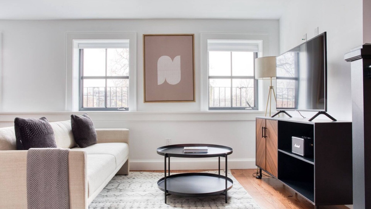 Columbus Apartment | Hip South End 1BR w/Roof Deck & W/D, steps to restaurants, by Blueground