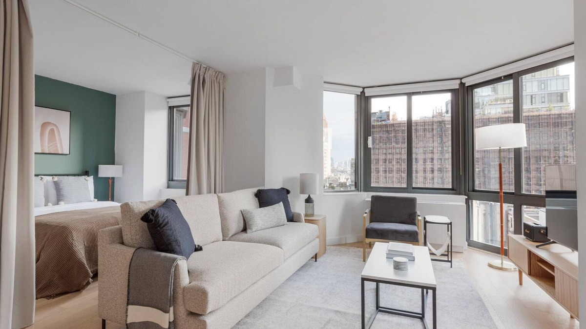 Tribeca Apartment | Hip Tribeca Studio w/Gym & Doorman, nr Freedom Tower, by Blueground