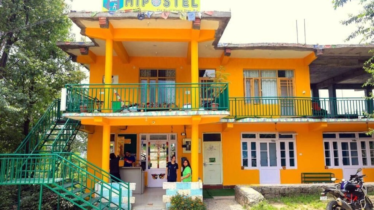 Gunehr Apartment | Hipostel Bir Dormitory Room