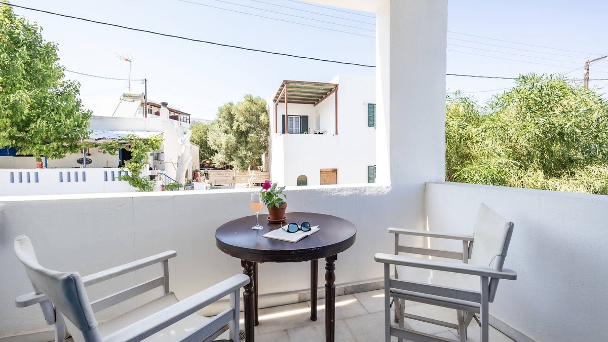 Moutsouna House | Hippocampus - Standard Triple Studio