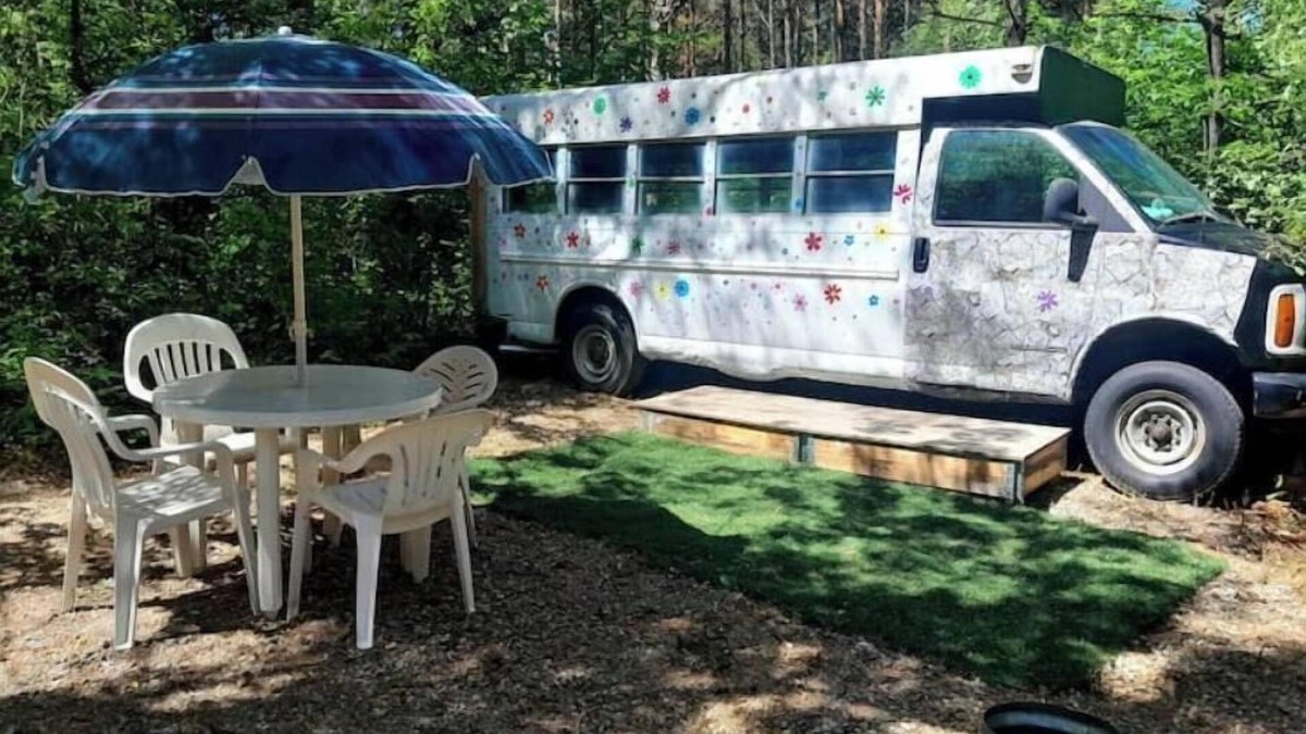 Cass City RV Rental | hippy buss getaway
