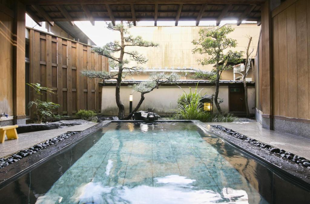 Gamagori Hotel | Hiranoya