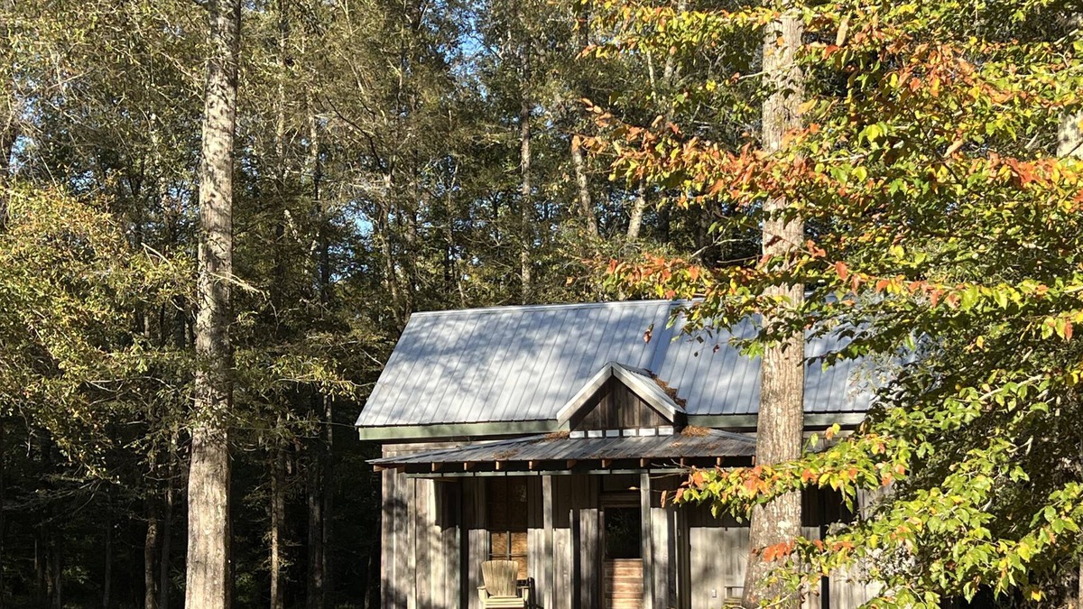 McComb Cottage | Historic 1 bed, 1 bath cottage that is over 100 years old with modern amenities