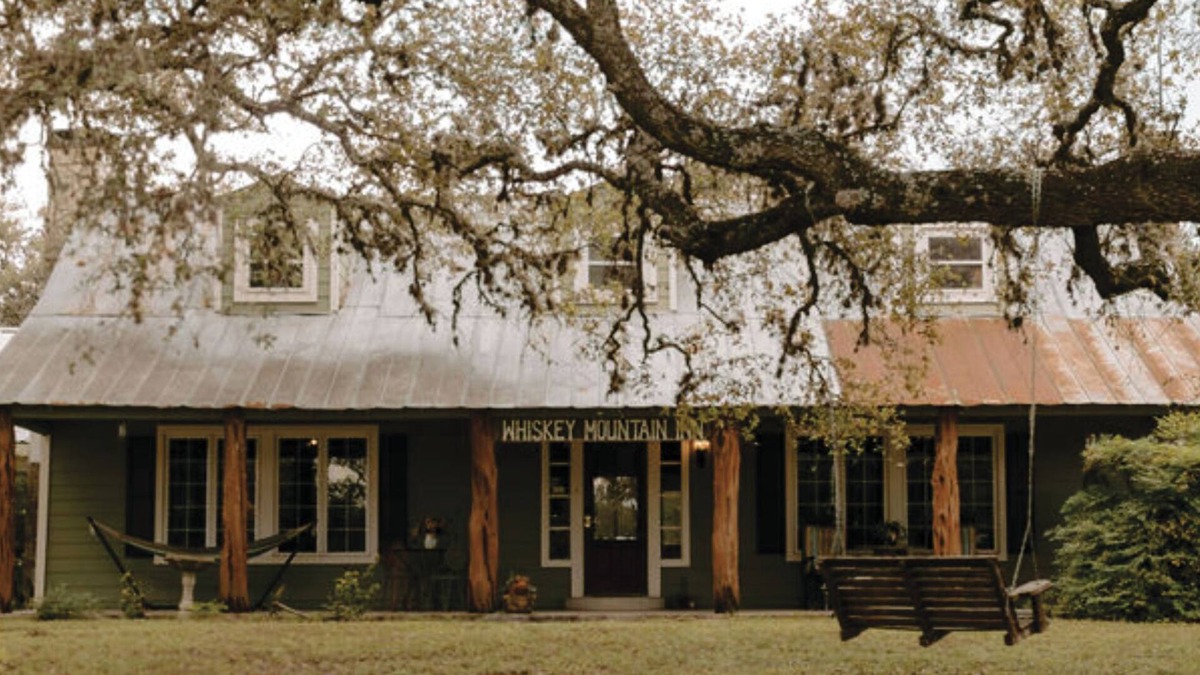 Rio Frio House | Historic 1869 Whiskey Mtn. Home Great Location- Sleeps 15-22 Great Location