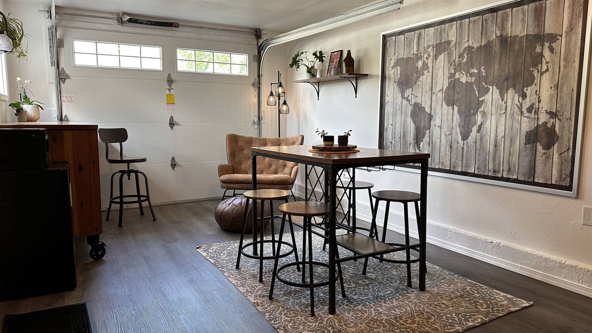 Canemah House | Historic 1898 Oregon City Home - 4 minutes from Downtown Oregon City!