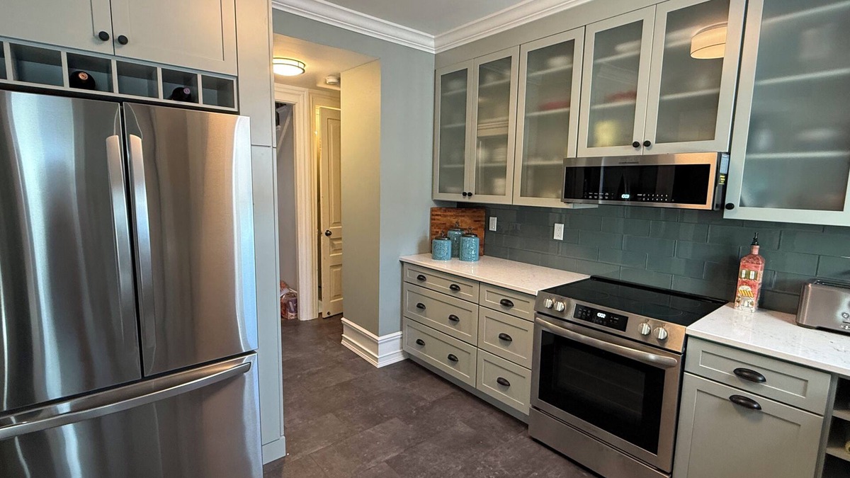 Owosso Condo | Historic 2-bedroom condo in Owosso