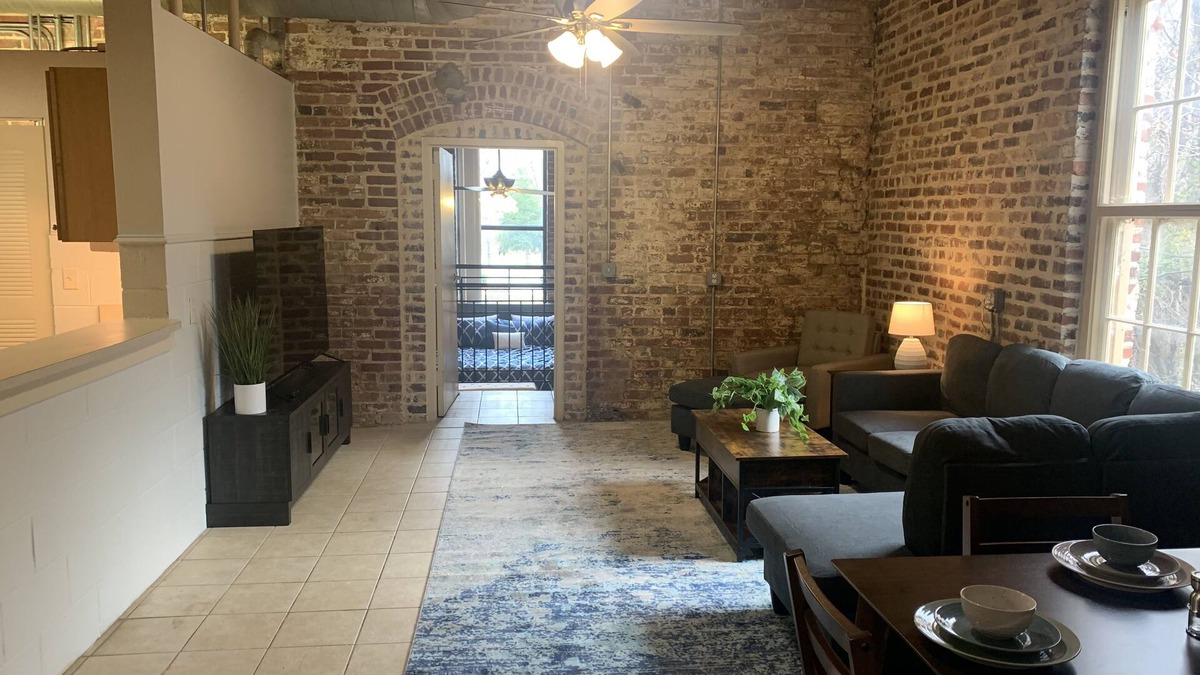 Danville Apartment | Historic 2 br & 2 ba On the River