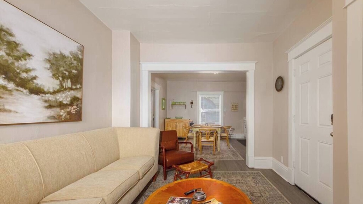 West Central Apartment | Historic 2 KING BED, 1 Bath Near Downtown Spokane!