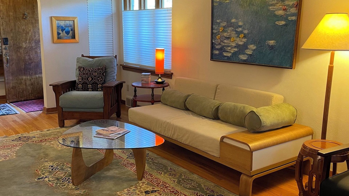 State College House | Historic 3bd/2ba home in State College-Walk everywhere WiFi “Lucky Rabbit Lodge”