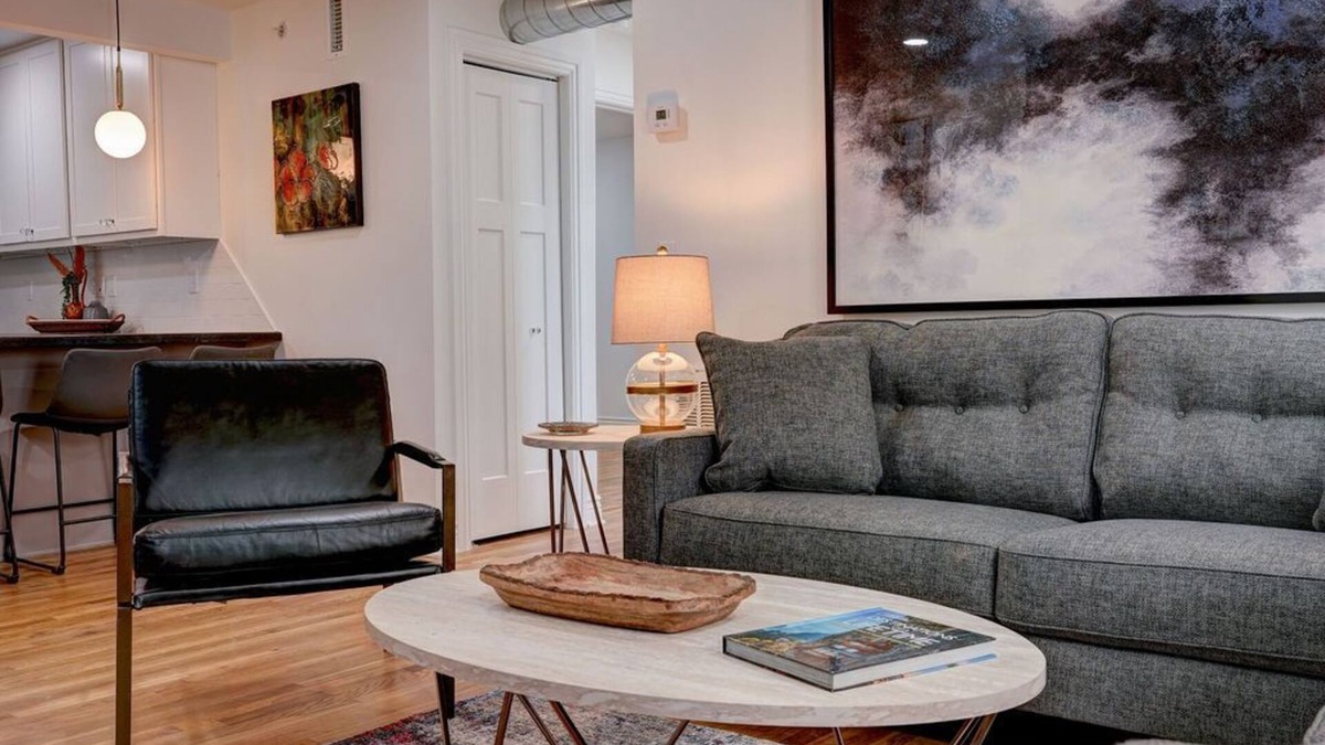 Woodward Apartment | Historic 6 Unit Fully Furnished All Inclusive Apartment Building