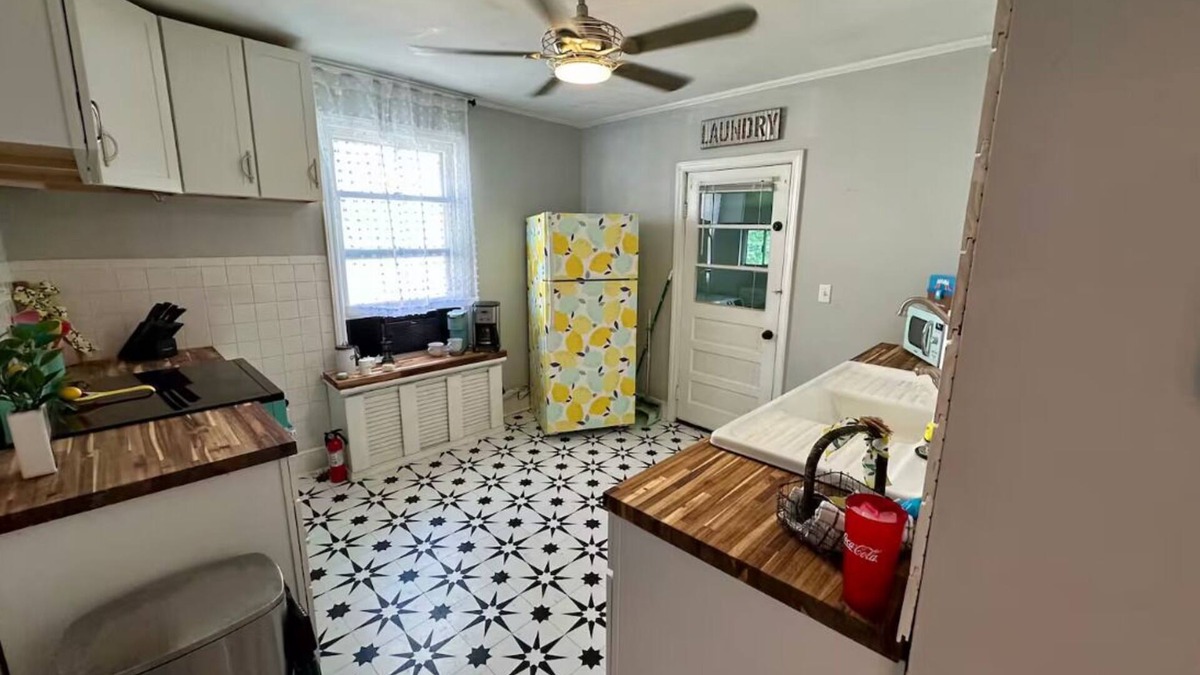 Old Southwest Apartment | Historic Apartment in Roanoke Near Carilion Hospital & Downtown - Pet Friendly