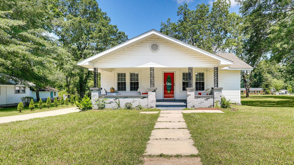 Arab House | Historic Arab Home: 12 Mi to Guntersville Lake!