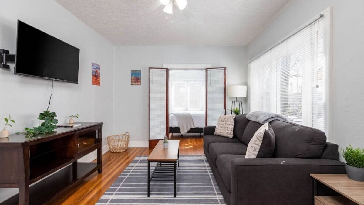 Lower Avenues Apartment | Historic Avenues Downtown Loft