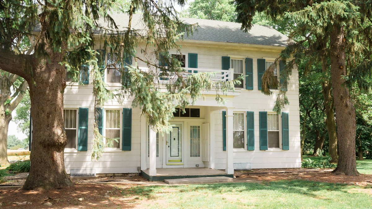 Waterloo House | Historic B&B in a beautiful setting!