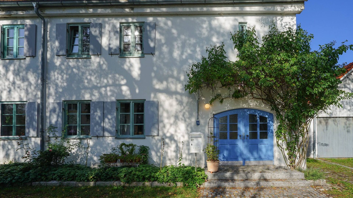 Unterdießen House | Historic building, near Lake Ammer, Lake Starnberg, Allgäu, mountains, Neuschwanstein