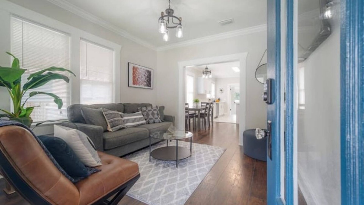 Tampa House | Historic Bungalow Close to Downtown and Attractions